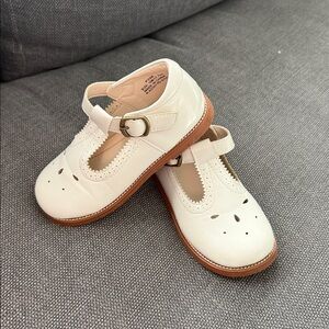 White Classic Girls Mary Jane T-Strap Shoe